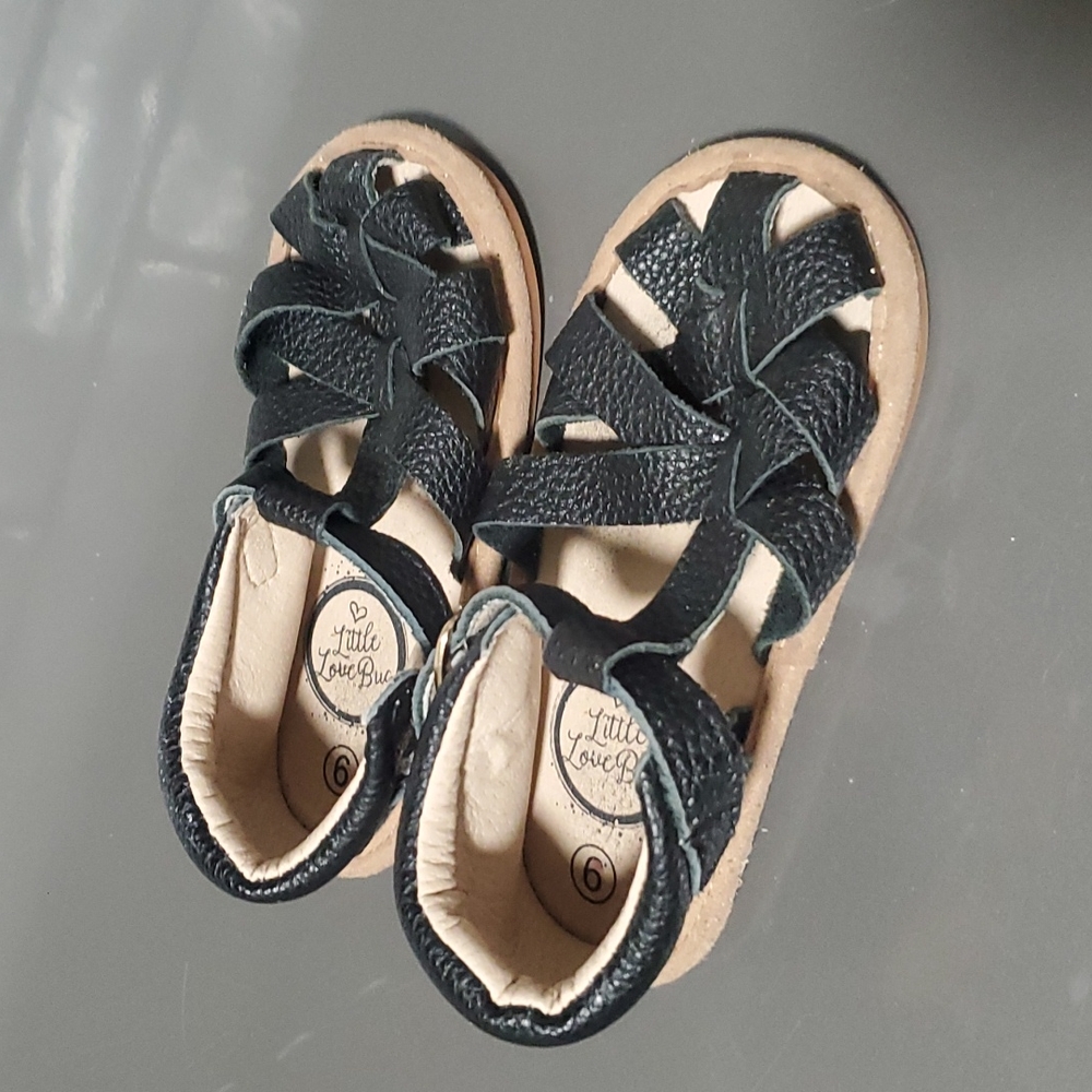 Moccasin sandals